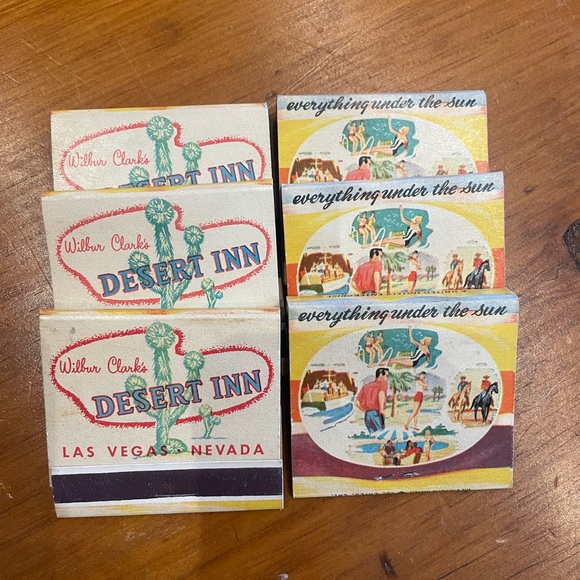 Vintage Wilbur Clark's Desert Inn - Las Vegas, Nevada Souvenir Matchbook - Picture 6 of 7